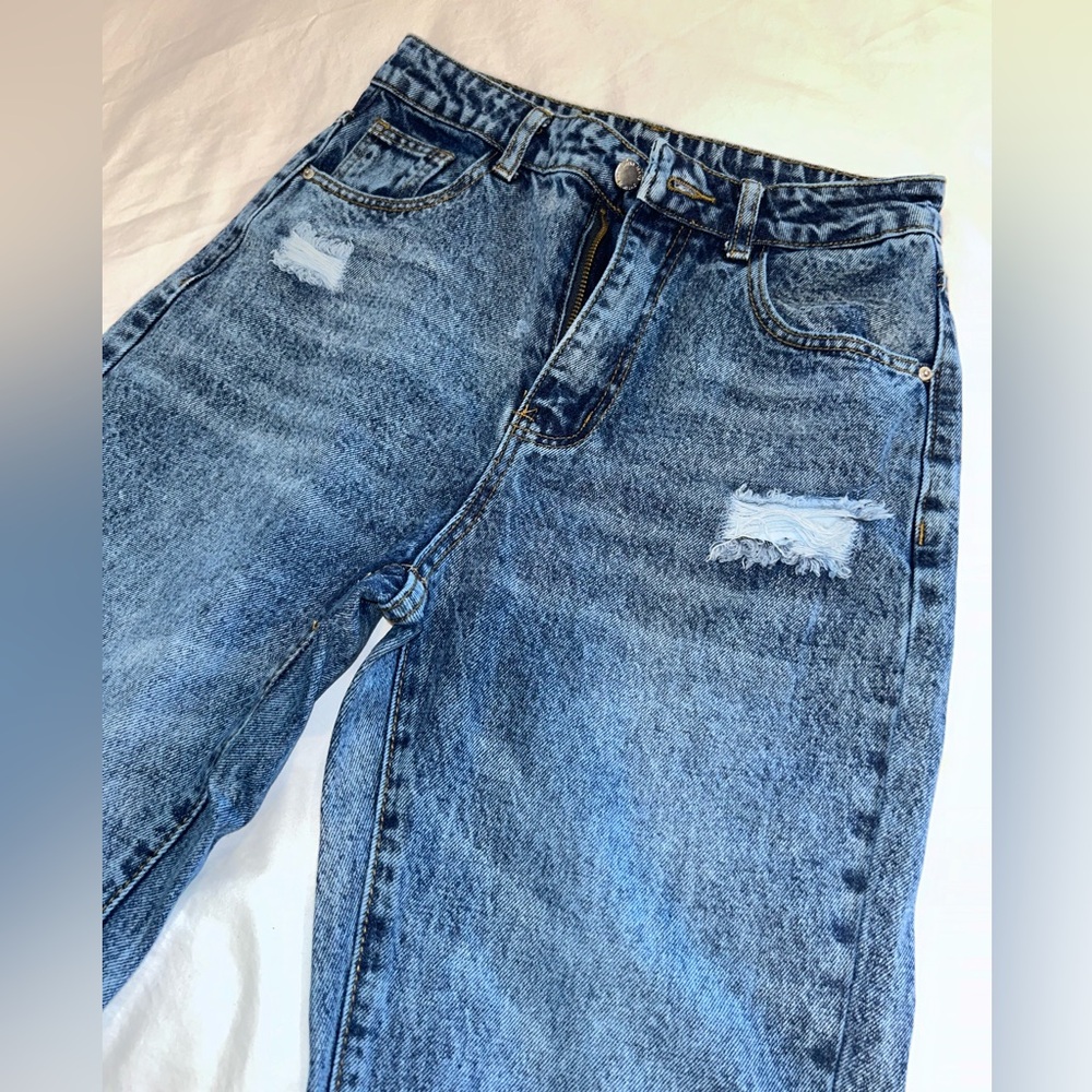Blue Distressed Jeana